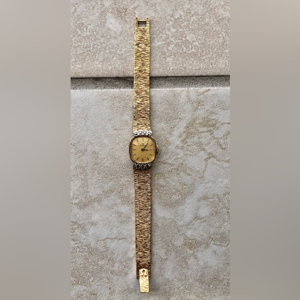 Vintage women’s omega watch